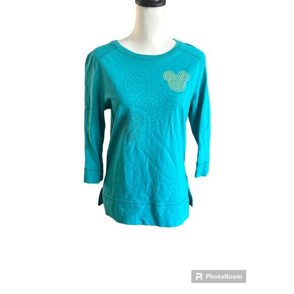 Disney Parks 3/4 Sleeve Green Mickey Shirt Small - Picture 1 of 3